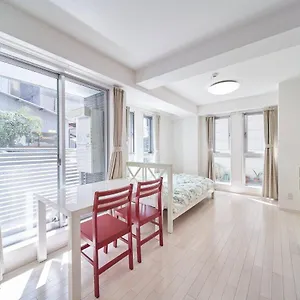 https://nanba-kuromon-market-yuzuki102.hotels-osaka.net